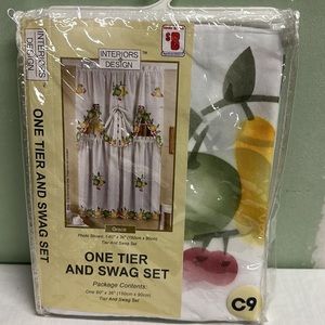 Window accents 2 packs